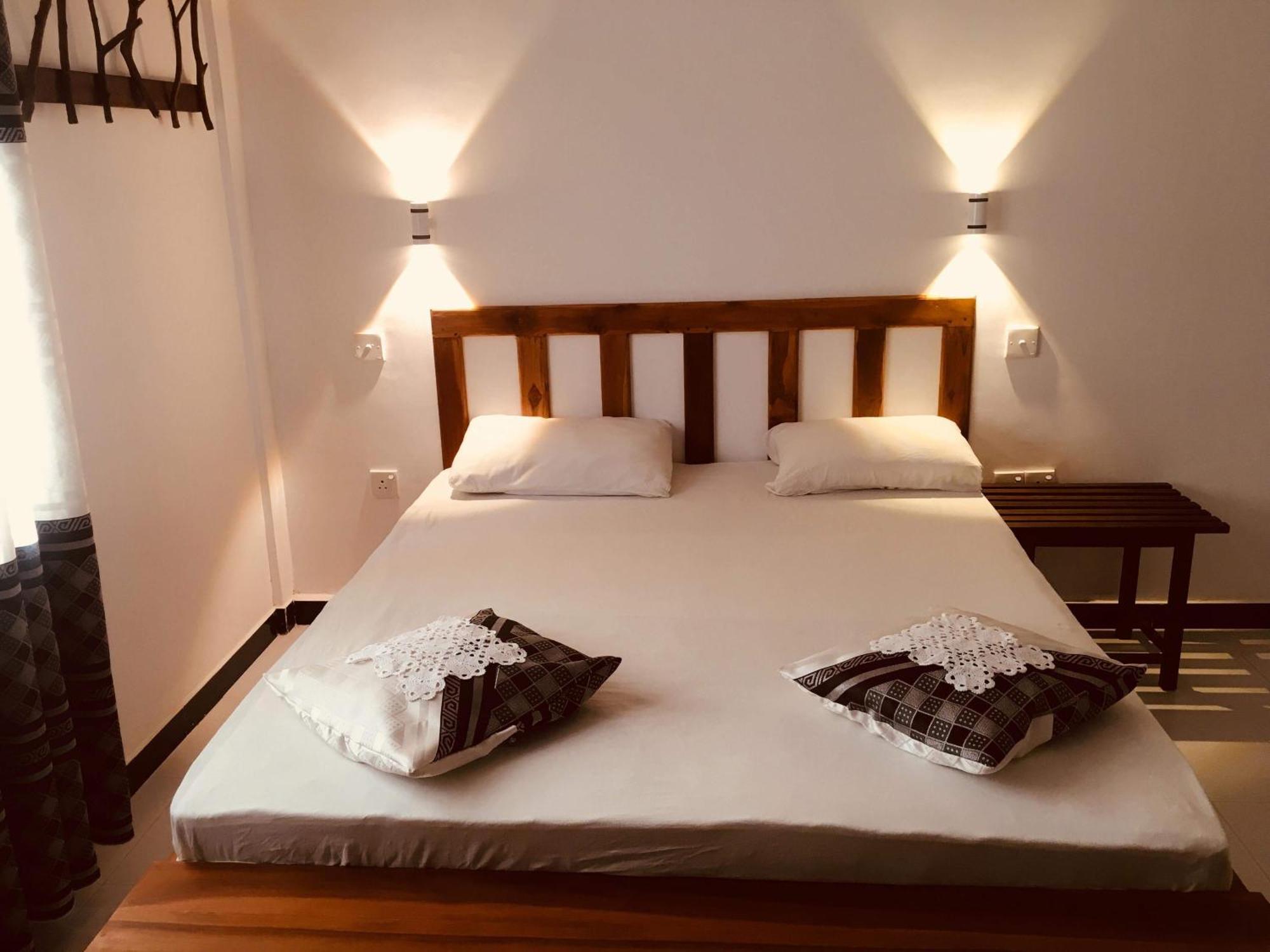 Eagle Safari Cottage Удавалаве Екстериор снимка