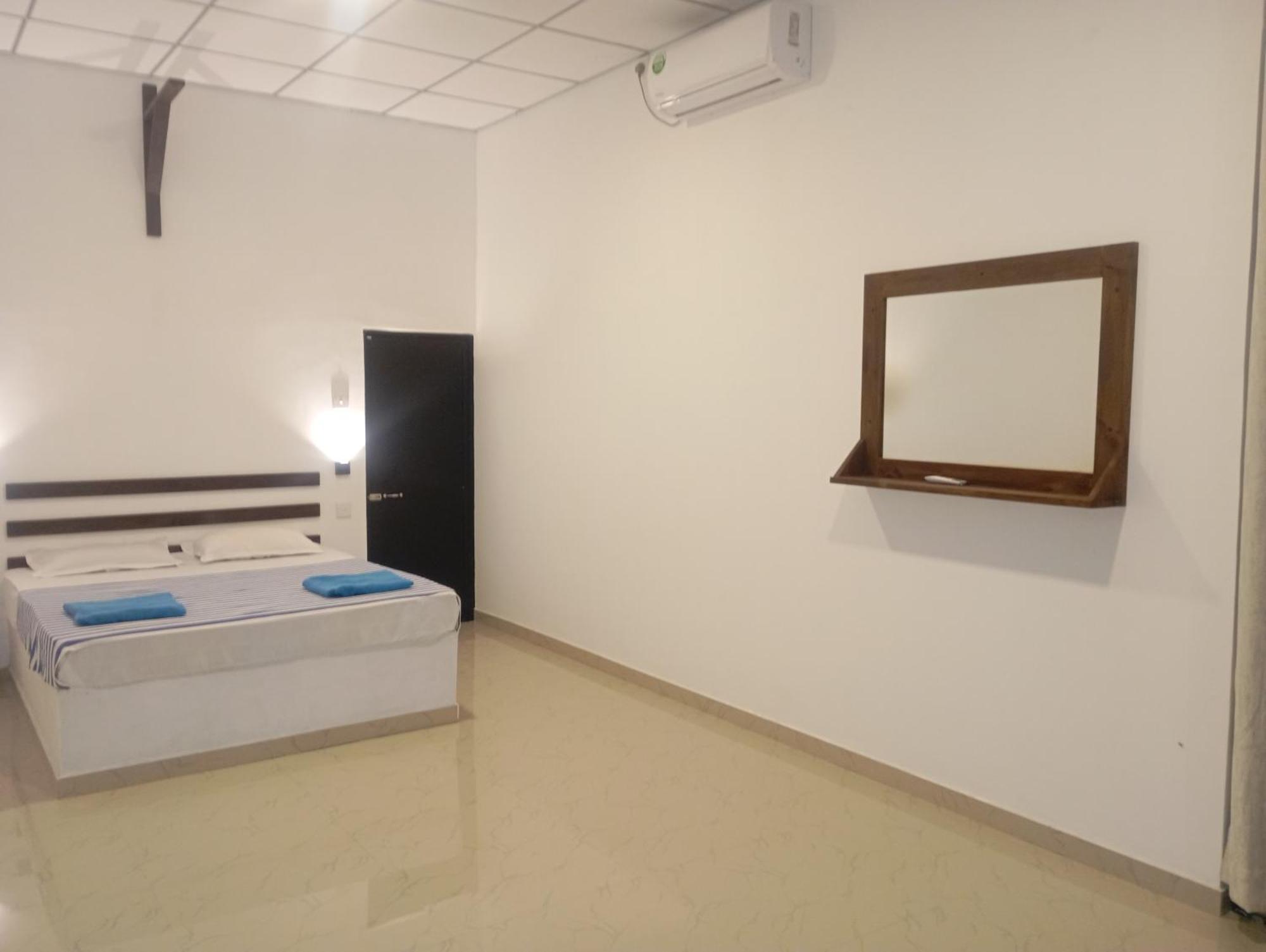 Eagle Safari Cottage Удавалаве Екстериор снимка
